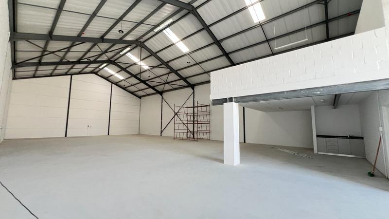 To Let commercial Property for Rent in Killarney Gardens Western Cape